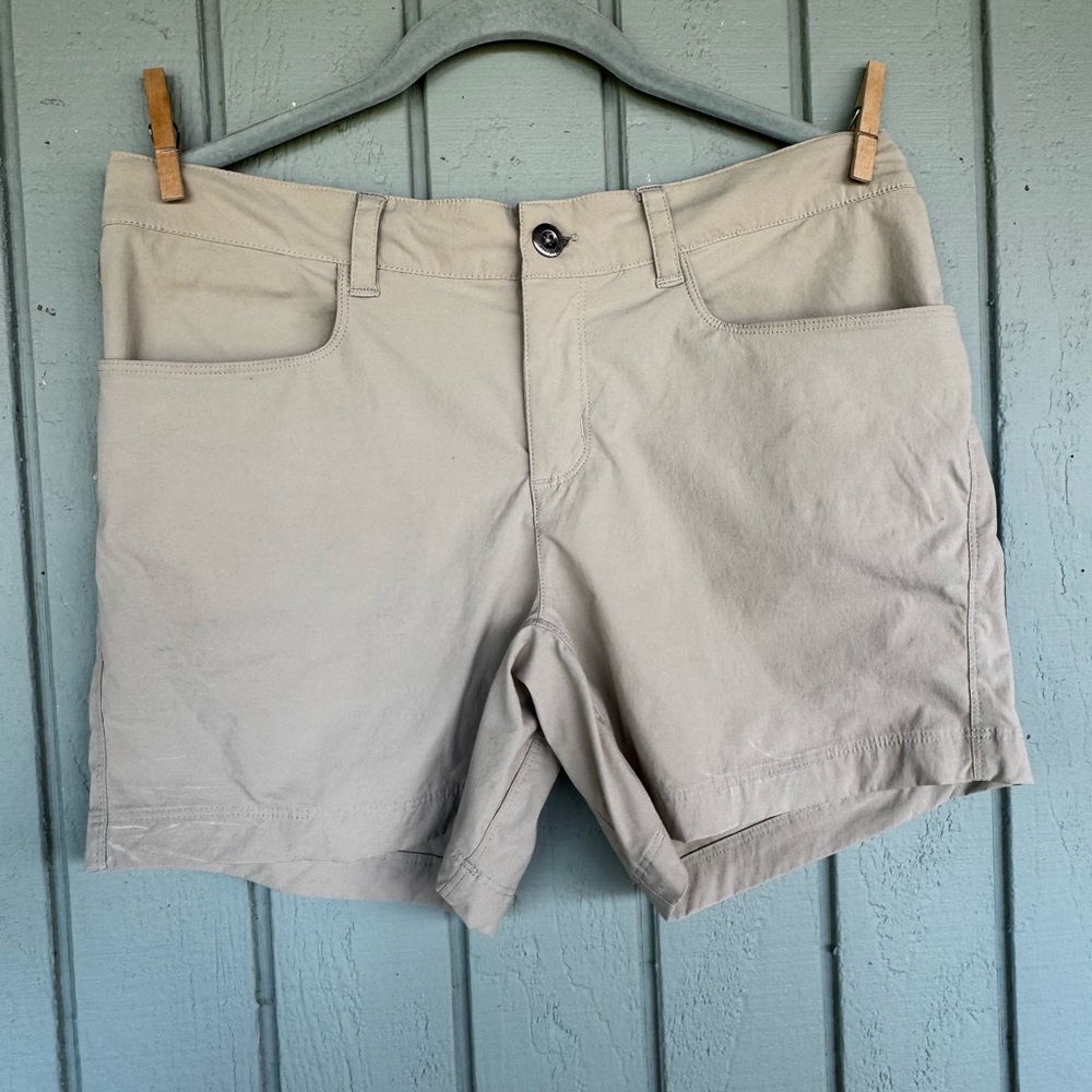Patagonia Beige Casual Shorts